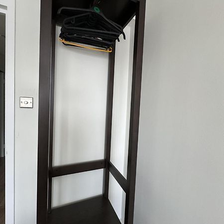 Brand New Suit Room 10 Min To Walk Central Line! Уудфорд Екстериор снимка